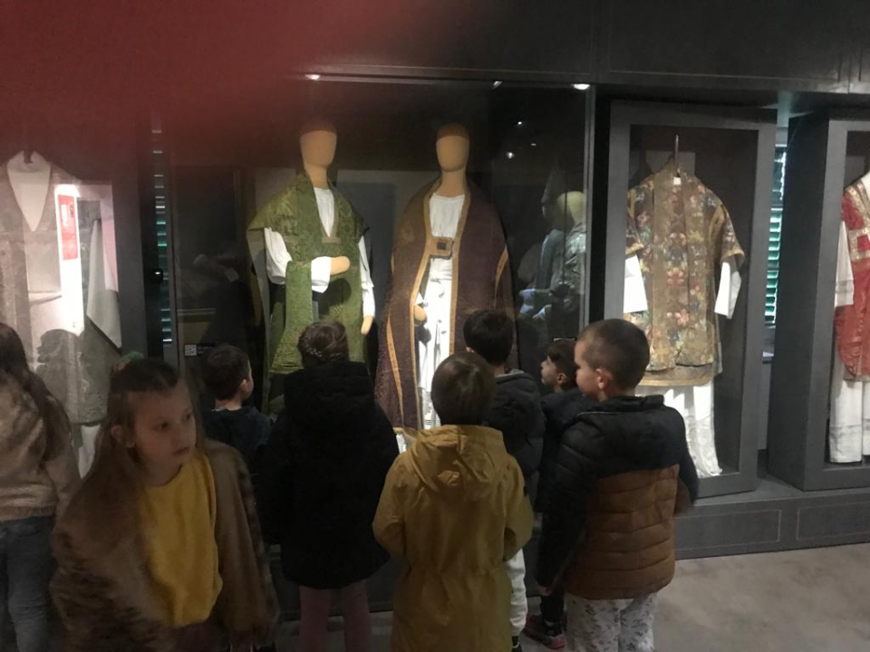 Mališani iz DV-a Maslina posjetili Glazbenu školu, samostan sv. Frane i Civitas Sacru