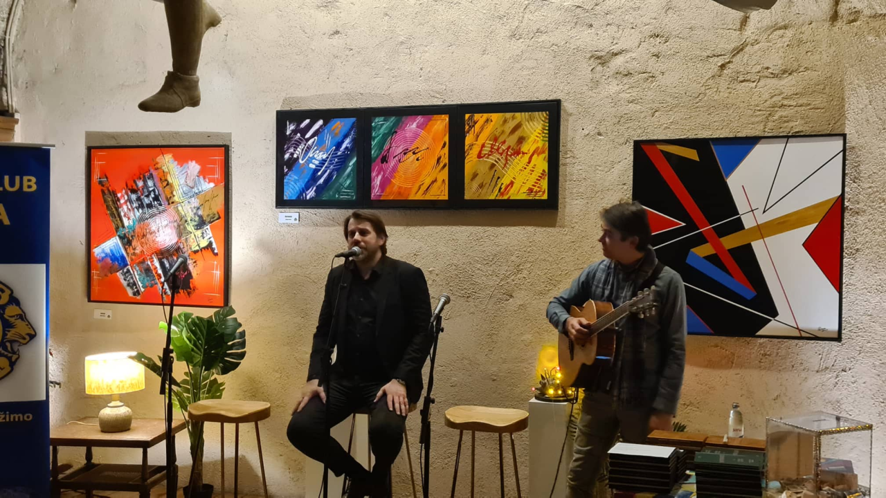 U Azimutu se čitala poezija za šibensku bolnicu