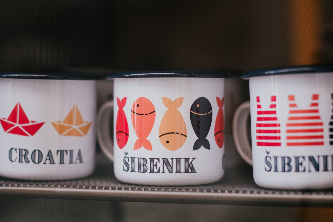 Pronađite najbolje božićne poklone uz super akcije trgovine Lokal! 