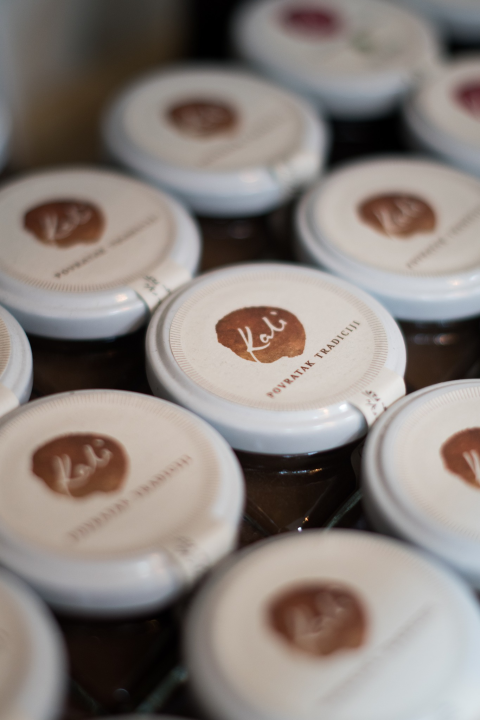 Pronađite najbolje božićne poklone uz super akcije trgovine Lokal! 