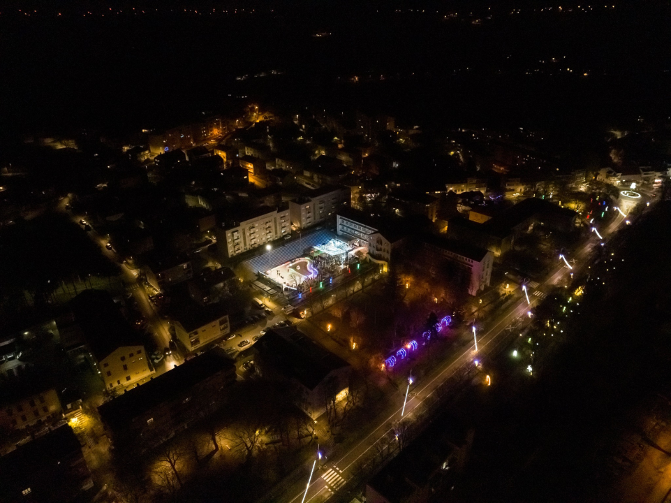 Giuliano&amp;Diktatori otvorili Kraljevski advent u Kninu