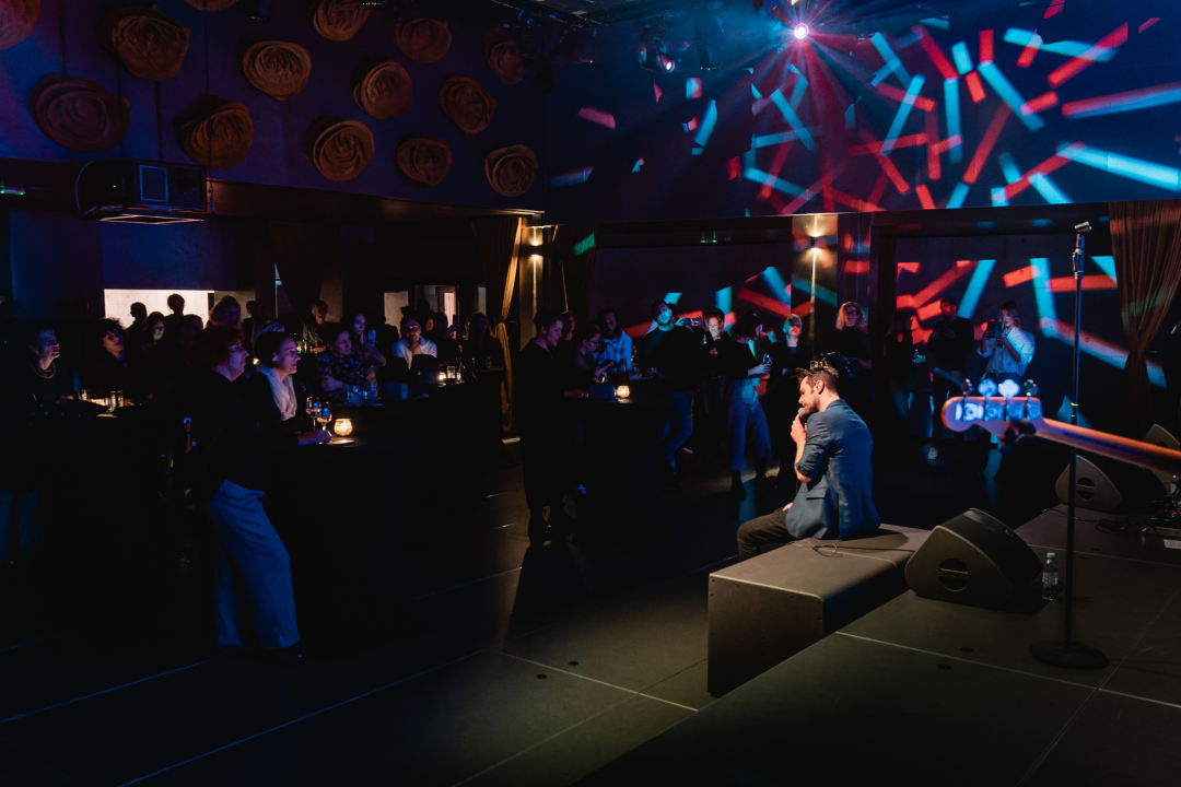 Boris Štok šarmirao i rasplesao, većinom žensku publiku u Arsenu