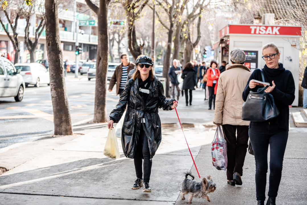 Šibenske trendseterice pokazale kako biti trendi i po niskim temperaturama!