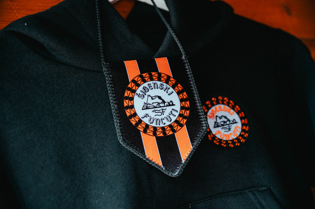 Adventurin Sajmić savršeno je mjesto za kupnju poklona, sve su izradili lokalni umjetnici i obrtnici