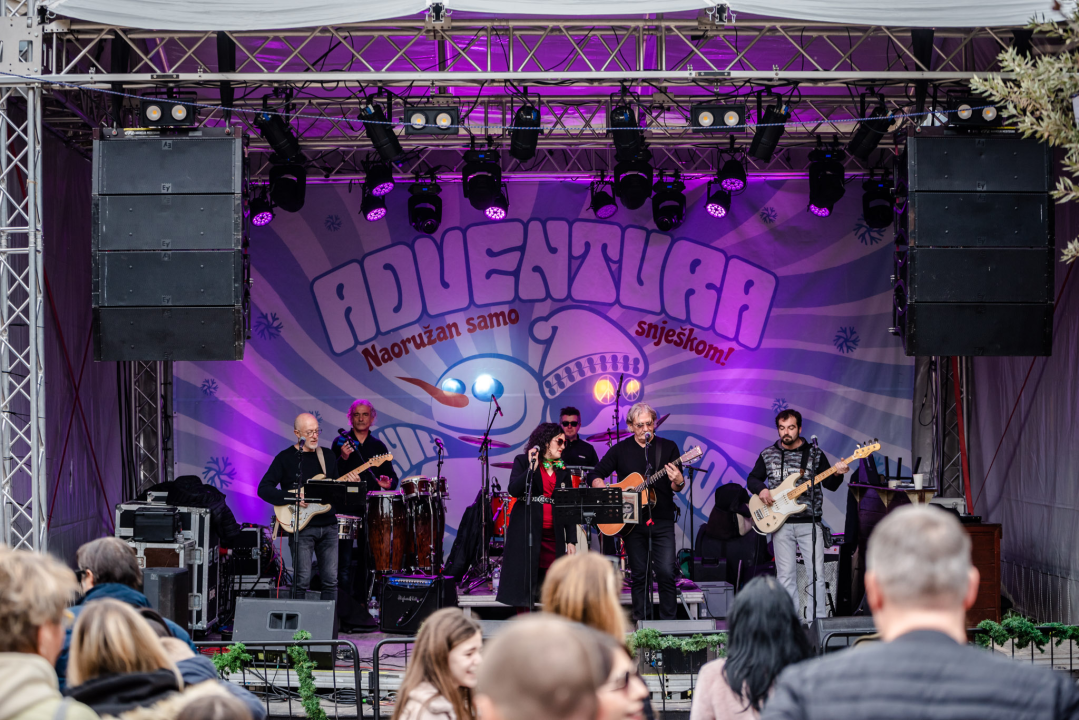 Silvestrovo u parku slavilo se uz Bagatin, večeras stiže Bang Bang