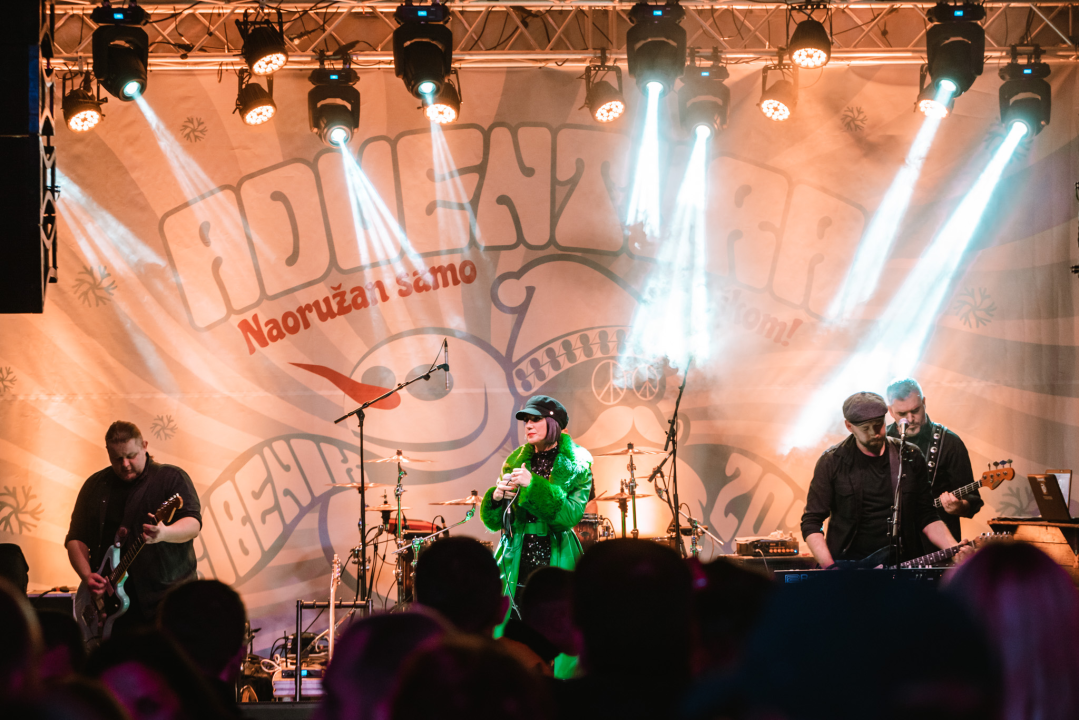 Parkić je Novu dočekao uz zagrebački pop rock Band Bang Bang  