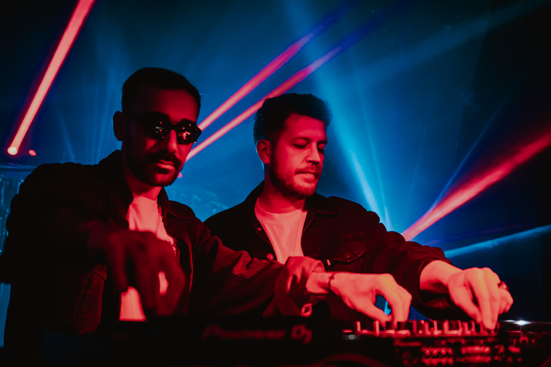 Rasplesana novogodišnja zabava u Tunelu uz milanski duo Modular Project