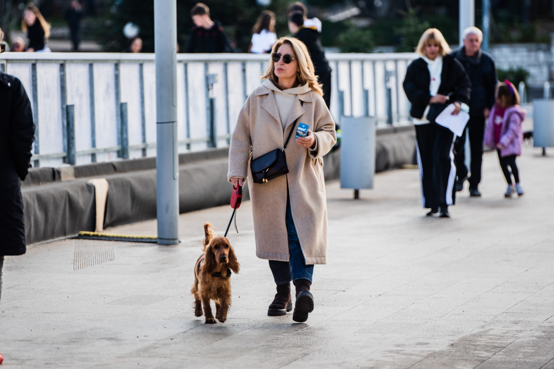 Lijepe Šibenčanke prošetale gradom i pokazale koji su modni komadi u trendu 