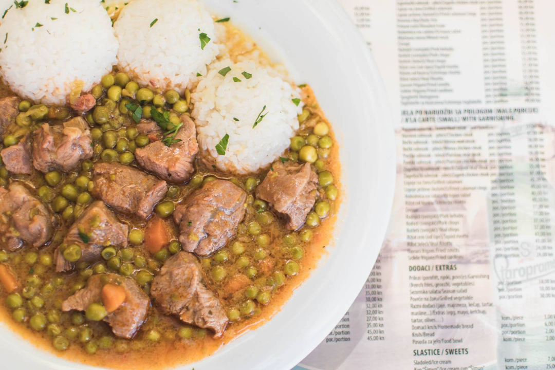 Zagrijte dušu i tijelo ukusnim delicijama iz buffeta Šimun! 