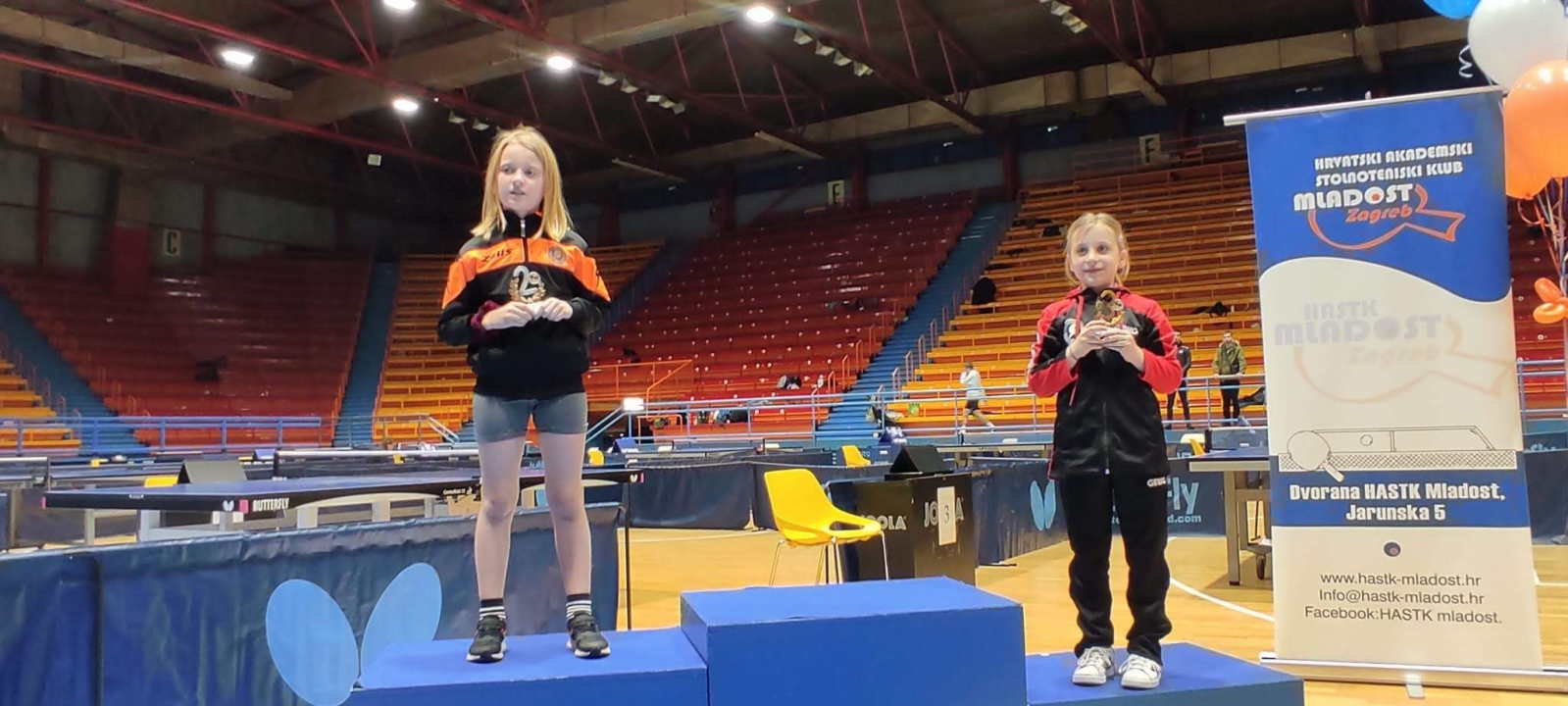 Divan uspjeh mlađih šibenskih stolnotenisača u Zagrebu