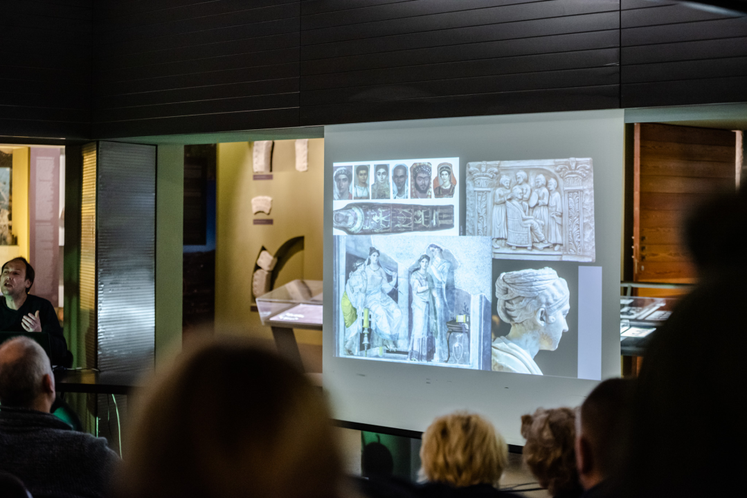 Noć muzeja u Šibeniku: Antikom inspirirane frizure!