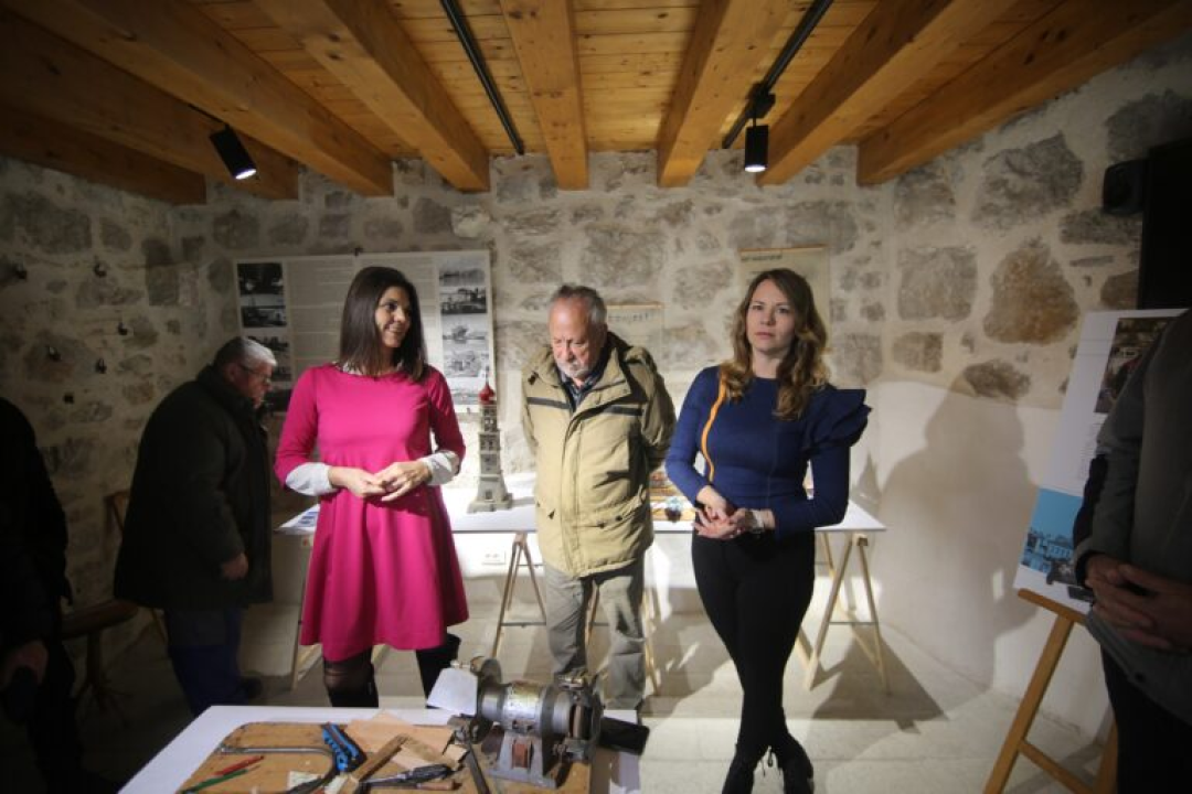 Betinski muzej u petak je bio glavno mjesto za izlazak na otoku