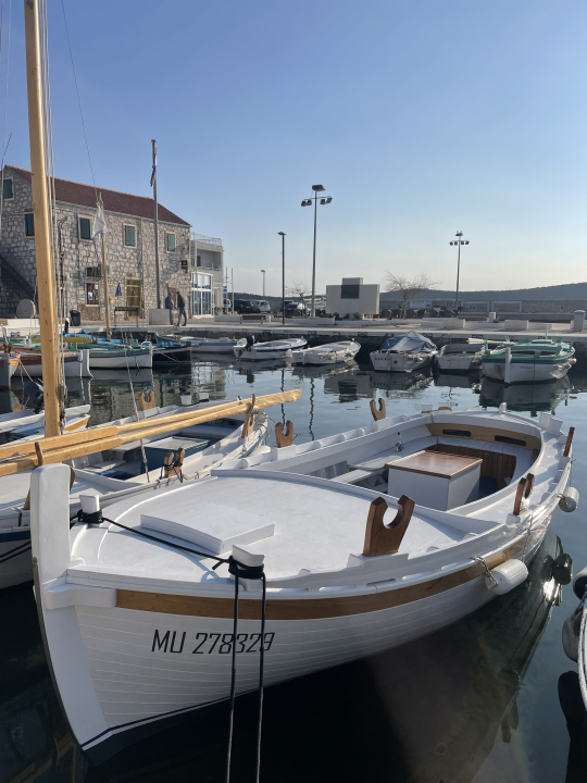 U Betini porinuta gajeta meštra Tome na kojoj je radio zajedno sa sinom