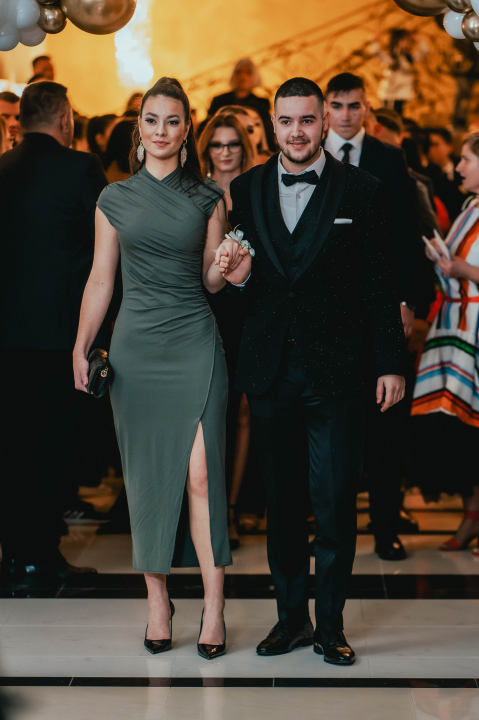 Učenici Prometno-tehničke škole Šibenik poput holivudskih zvijezda na maturalnom plesu (1)