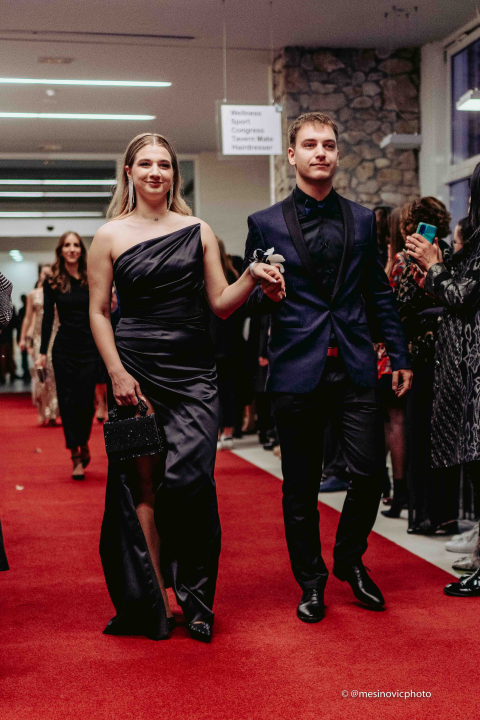 Zavirite na blještavi maturalni ples Turističko-ugostiteljske škole Šibenik (2)