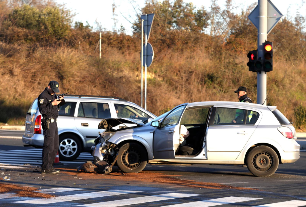 Prometna nesreća kod Feroterma: Jedna osoba lakše ozlijeđena 
