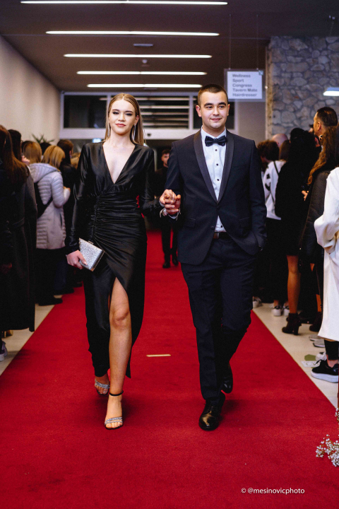 Zavirite na blještavi maturalni ples Tehničke škole Šibenik (1)