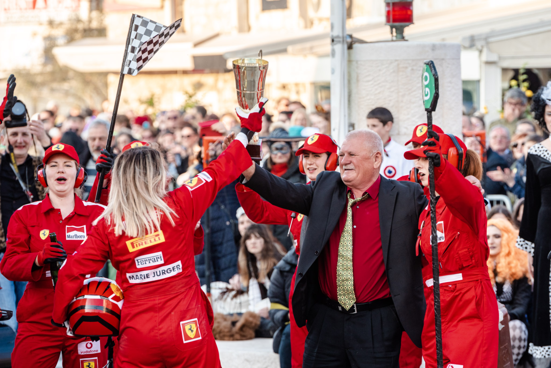 Murterini molili za predbračnu čistoću, u kokošinjcu izbila pobuna, a Let 3 napravio spektakl