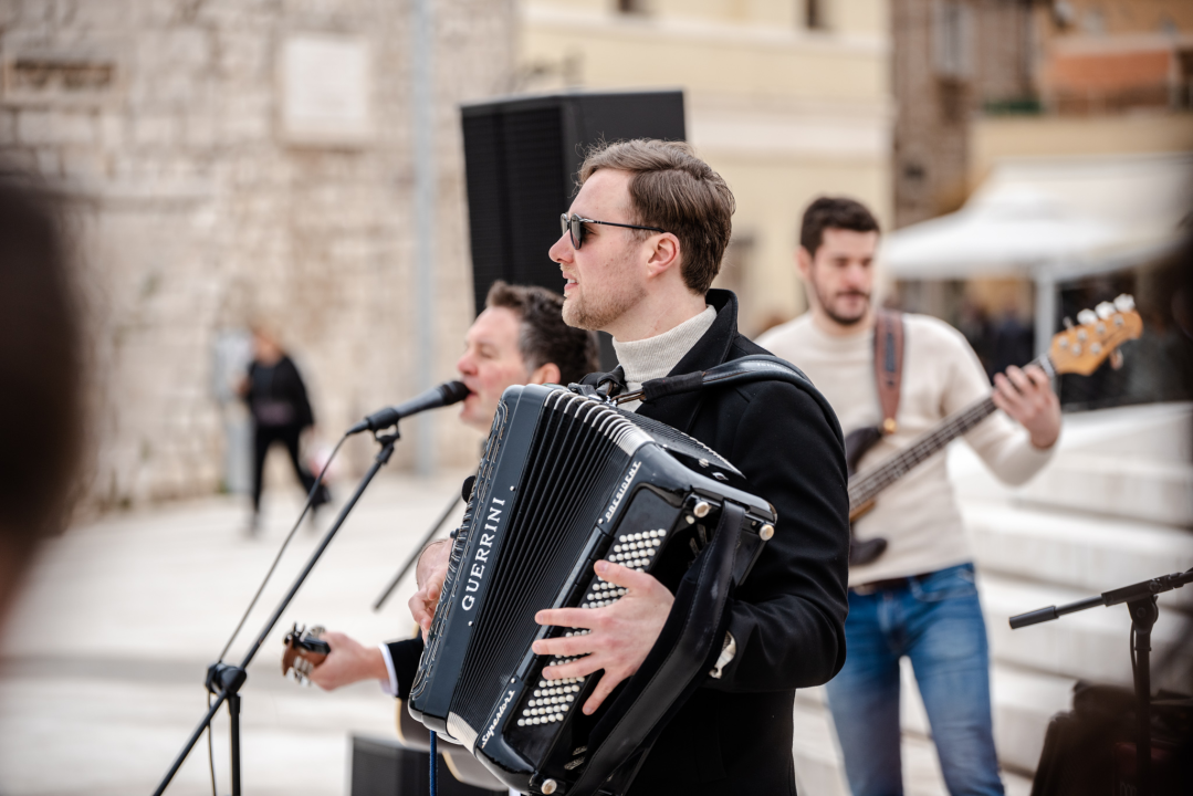 U povodu Međunarodnog dana žena na Poljani prava zabava za Šibenčanke 