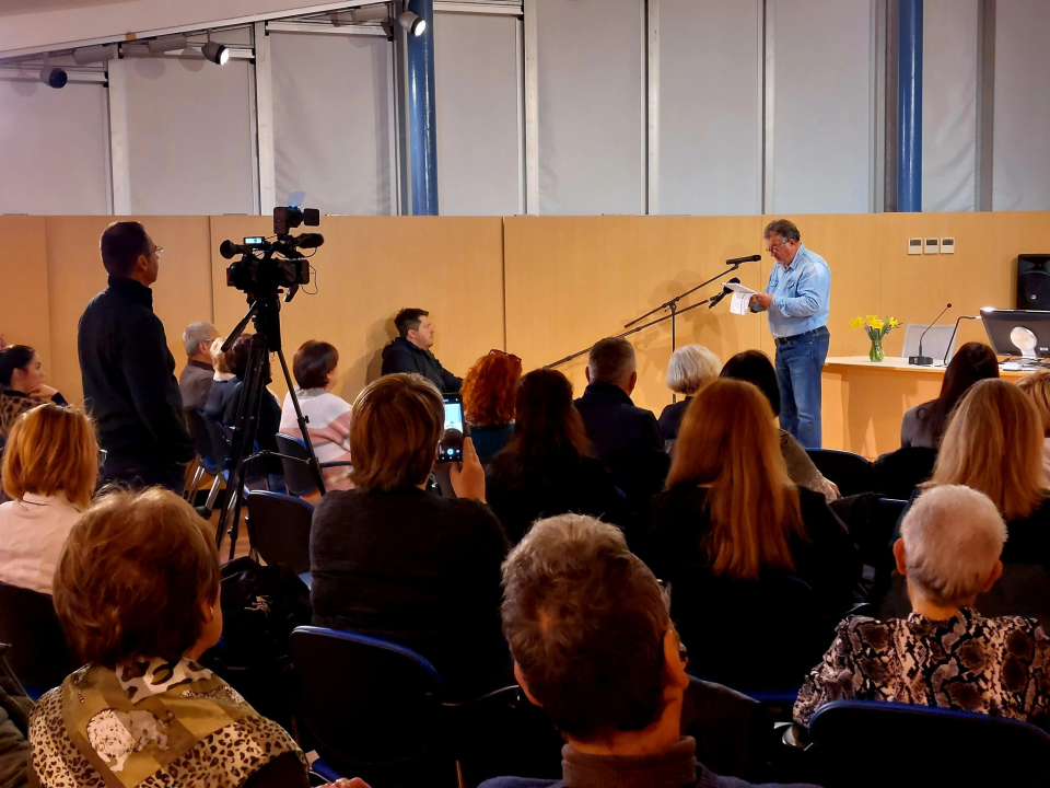 Knjižnica Dan žena obilježila pjesničkom večeri za Vesnu Parun i izložbom 'Žena'