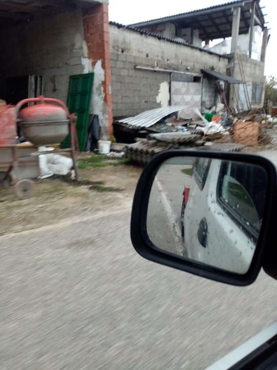 Vlasnici apartmana u Brkićima o ovcama: 'On tu ni ne živi, a svugdje ostavlja smeće. Protiv stočarstva nemamo ništa' 