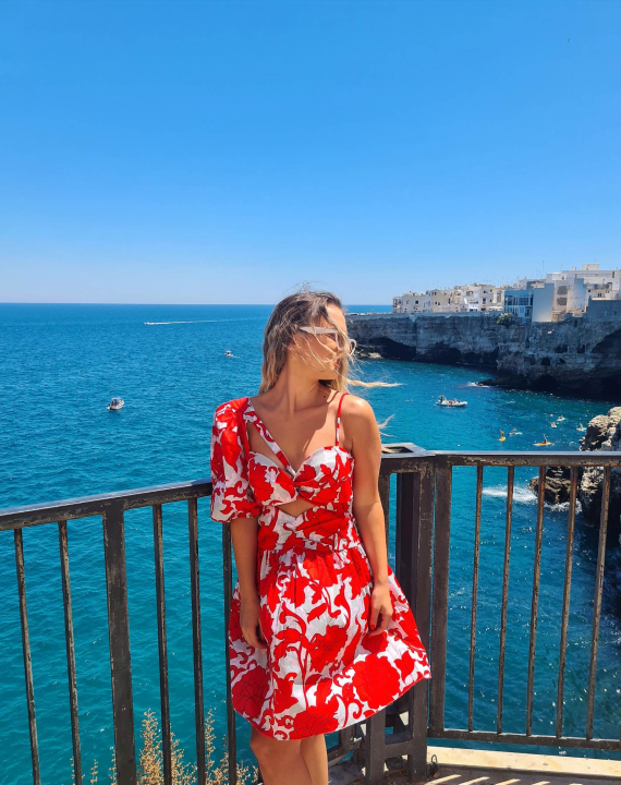 Šibenčanka Antonela izrađuje poseban nakit: 'Cvijeće uvene, ovako vječno živi u ogrlici'