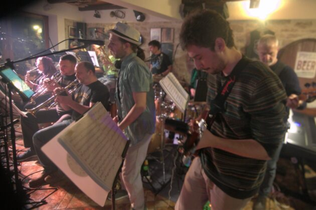 Tišnjanski 'Zinga Lata Orchestra' osvojio Tribunj