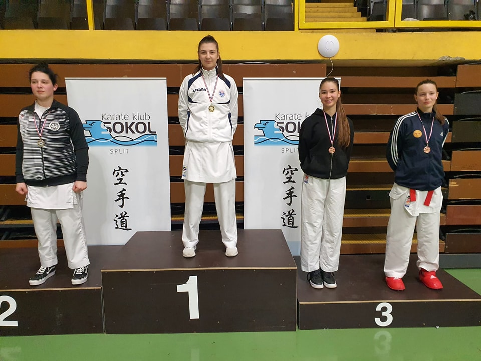 Karate klubu Pirovac sedam medalja na Jadran Kupu u Splitu 