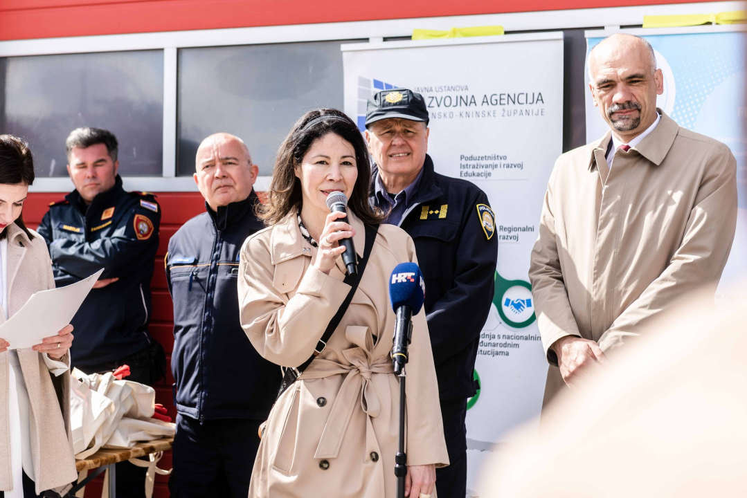 U Vodicama predstavljeni rezultati projekta FIRESPILL: 'Kroz simulator plamenih udara u mjesec dana prošlo 220 vatrogasaca' 