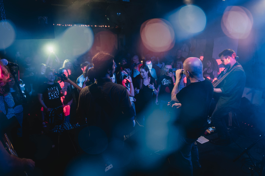 Mile Kekin u Azimutu dokazao da se prvi mačići ipak ne bacaju u vodu