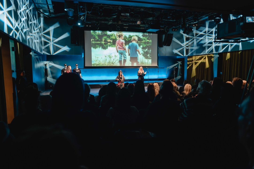 Ana Rucner u Arsenu svirala na violončelu od dragovoljno predanog ilegalnog oružja