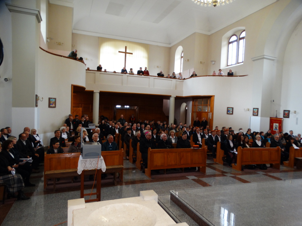 Održana 26. smotra crkvenog pučkog pjevanja Šibenske biskupije 'Puče moj' u Zatonu