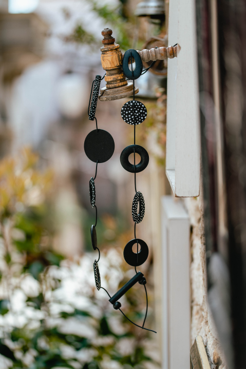 Proljeće u Galeriji Juraj Dalmatinac donosi slikarsku poetsku fantastiku po sniženoj cijeni