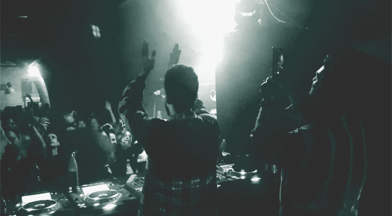 Fantastični Red Axes noćas u Tunelu rasplesali ljude pristigle iz cijele zemlje  