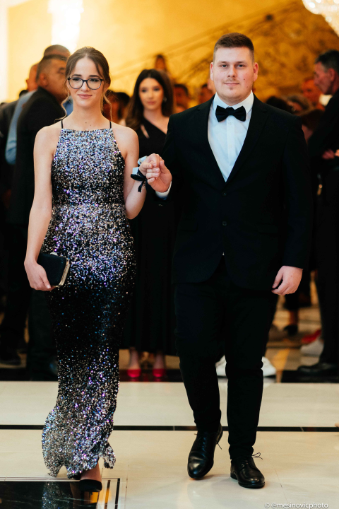 Zavirite na blještavi maturalni ples šibenske Industrijsko-obrtničke škole (1)
