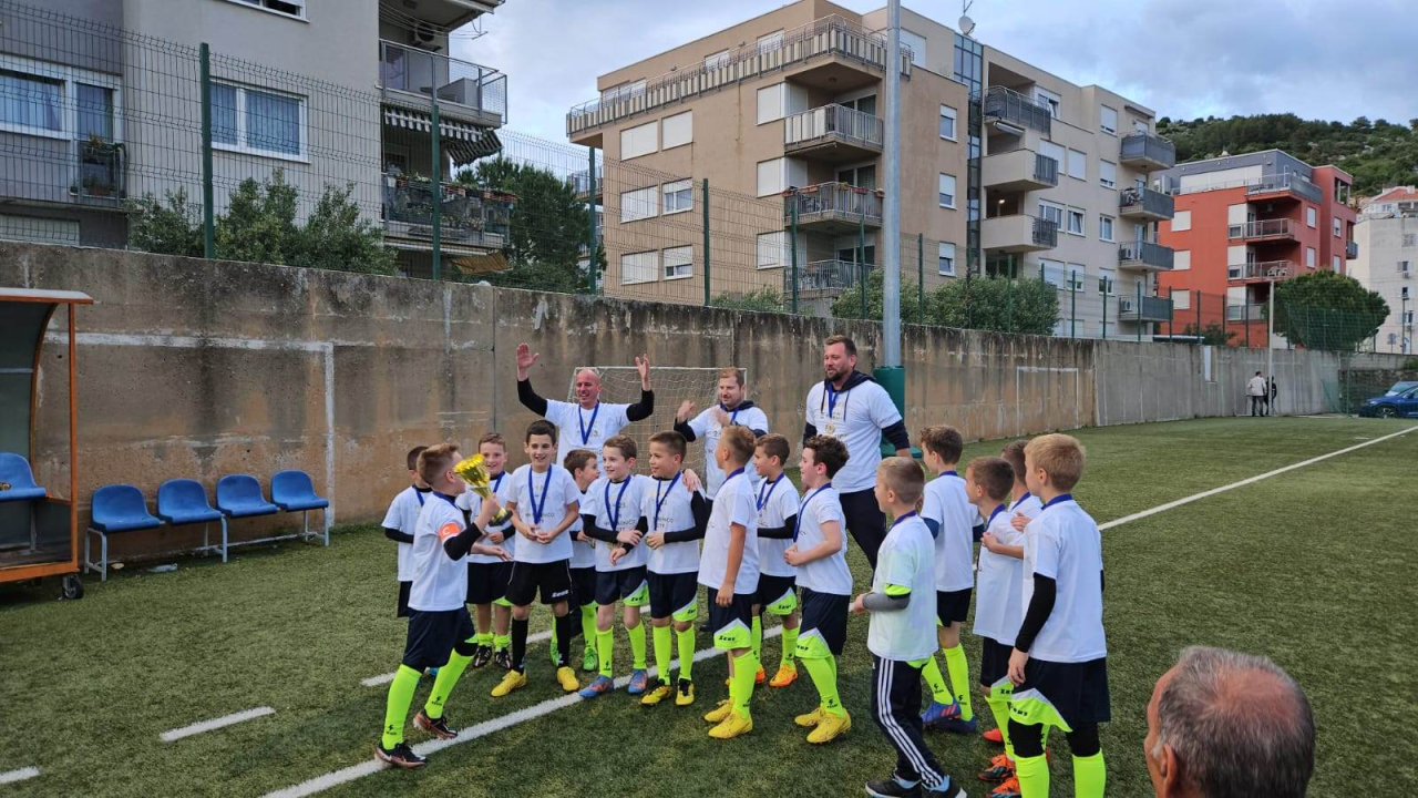 Škola nogometa Sebenico City još jednom pobjednik U9 županijske lige 