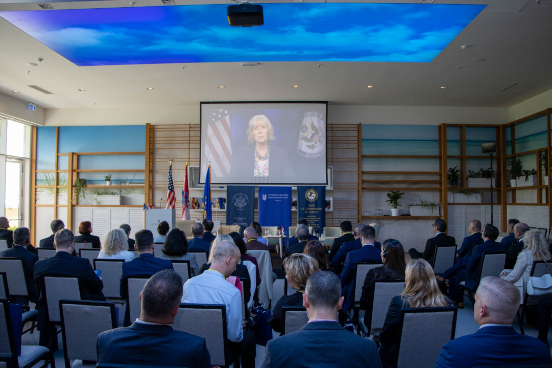 U Šibeniku potpisan Memorandum o suzbijanju kibernetičkog kriminala između SAD-a i Hrvatske