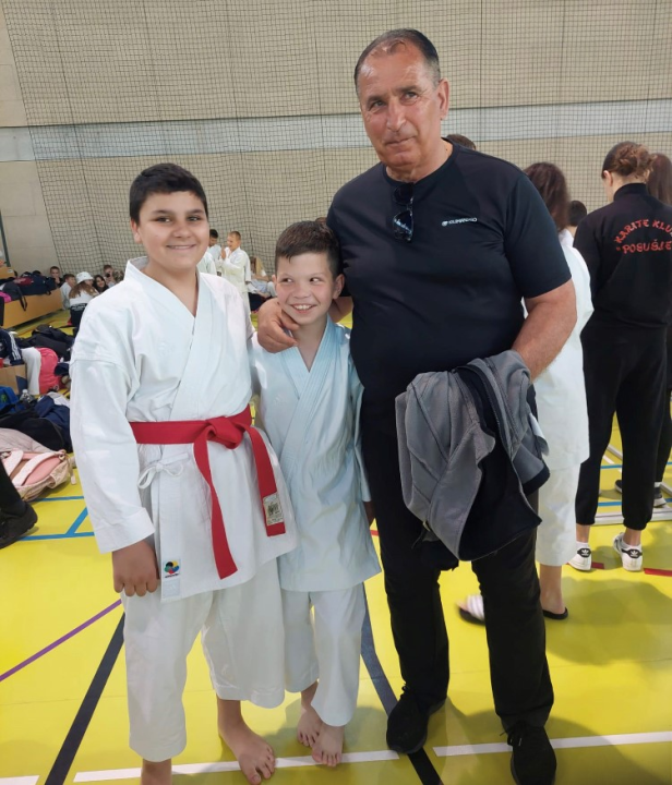 Šibenski karataši vratili se iz Splita sa 14 medalja 