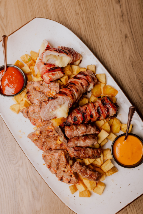 Isprobajte nenadmašne mesne plate u bistrou 'Kod starog'! 