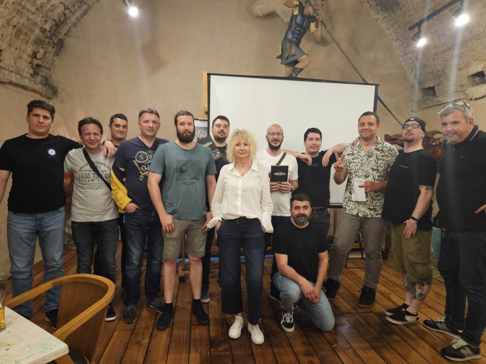 'Dražesni pupovci svibanjski' najbolja su pub kviz ekipa u Šibeniku: Osvojili su kvizašku ligu u Azimutu 