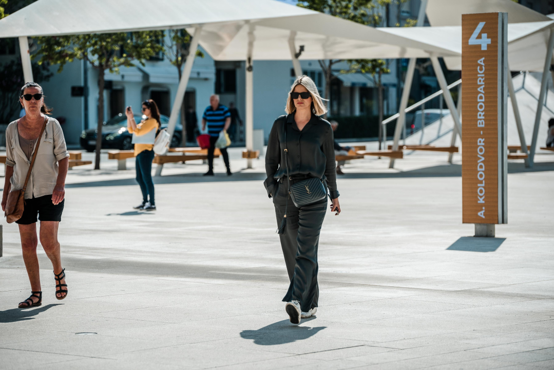 Toplo vrijeme donosi i pravo modno osvježenje na ulicama Šibenika!