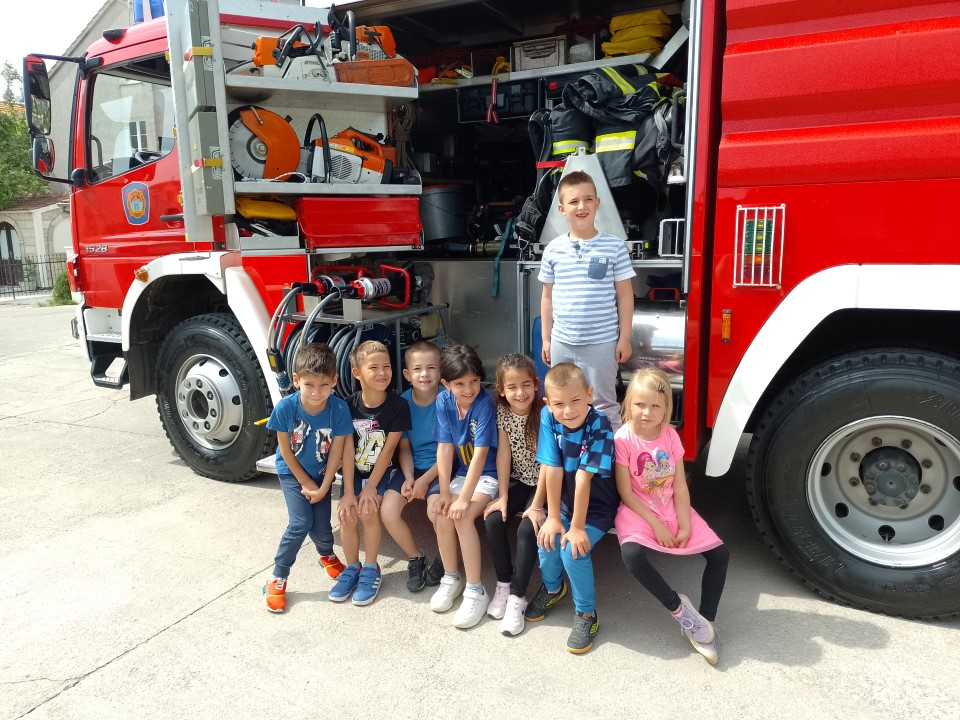 Vatrogasci JVP Vodice posjetili dječji vrtić Tamaris