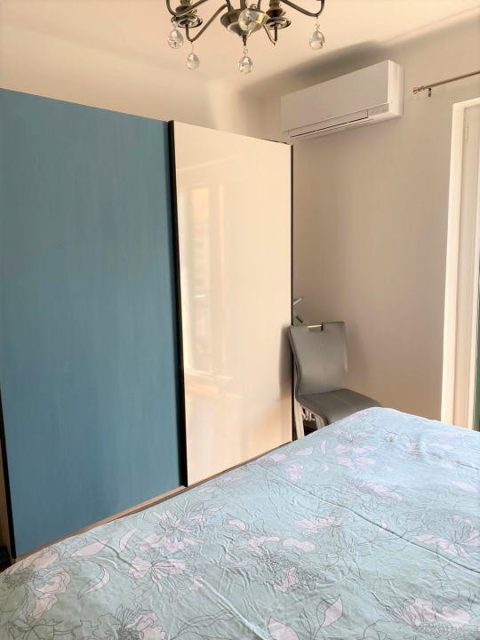 Prodaje se prekrasan kompletno renoviran stan na odličnoj lokaciji s pogledom na more!