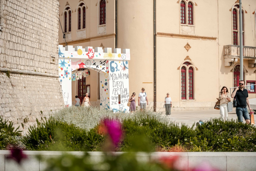 Festivalska vrata označavaju početak vladavine djece: Šibeniče, budi dite!