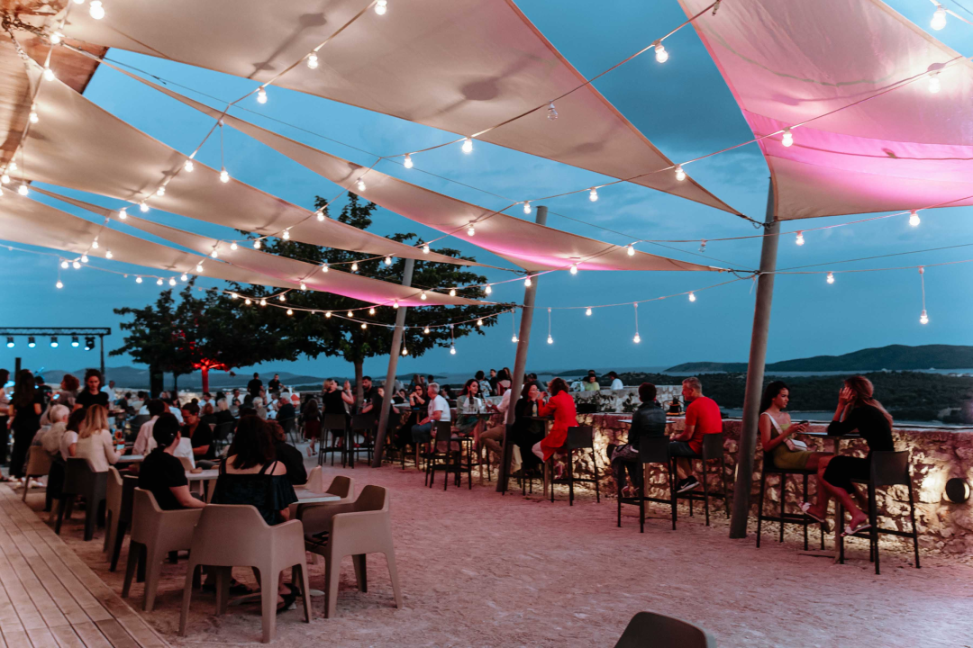 Master Blaster na Baroneu: Najbolji pogled na vatromet, odlično raspoloženi Šibenčani i Detour