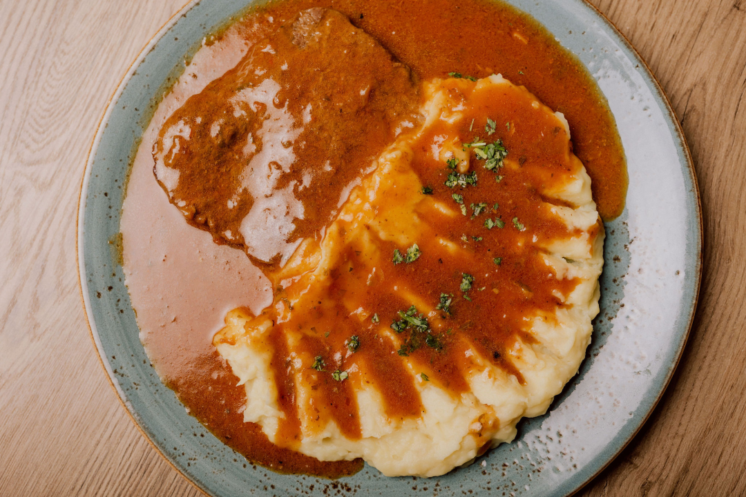 'Kod Starog' oduševite svoje nepce savršeno pripremljenim steakovima od Charolais govedine! 