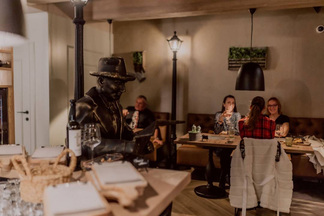 'Kod Starog' oduševite svoje nepce savršeno pripremljenim steakovima od Charolais govedine! 