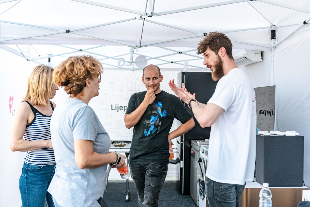 U Šibeniku održana LG-eva kampanja 'Lijepa gesta uz vas od mjesta do mjesta!'
