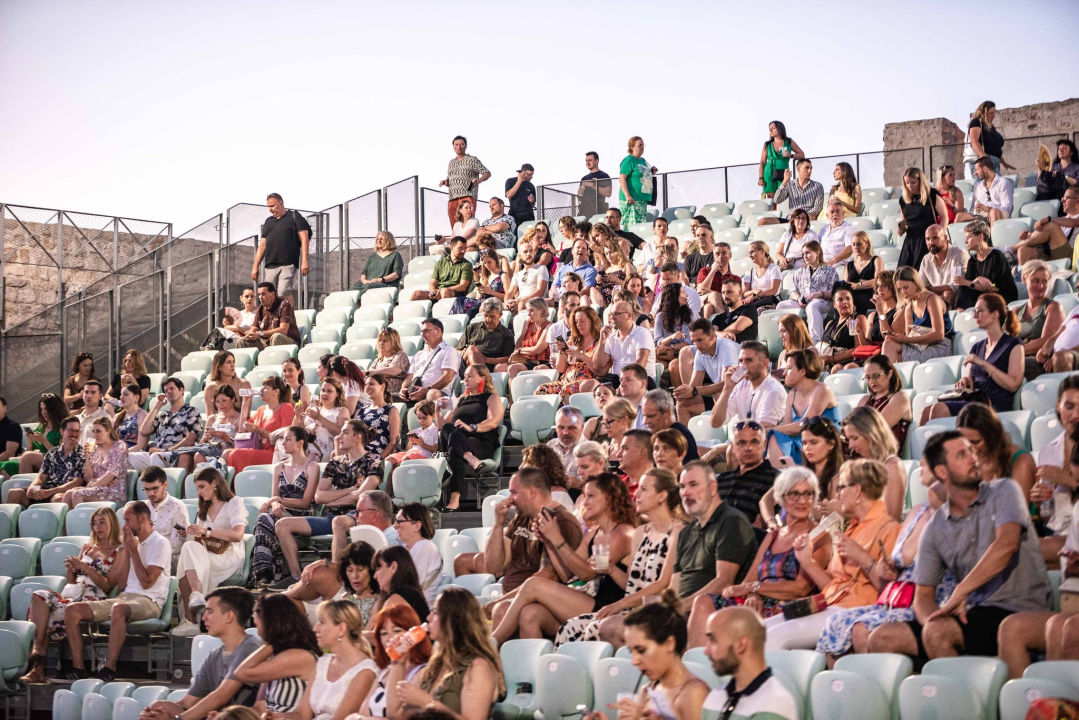  Emeli Sandé prvi put nastupila u Hrvatskoj, a publiku u Šibeniku osvojila je emocijama 