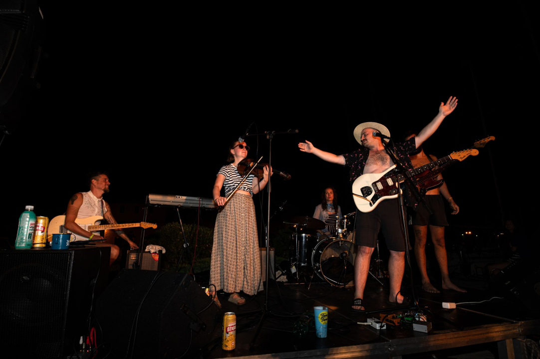 Zbog ove fotogalerije pokajat ćete se što niste otišli na Zlarin Street Music Festival!